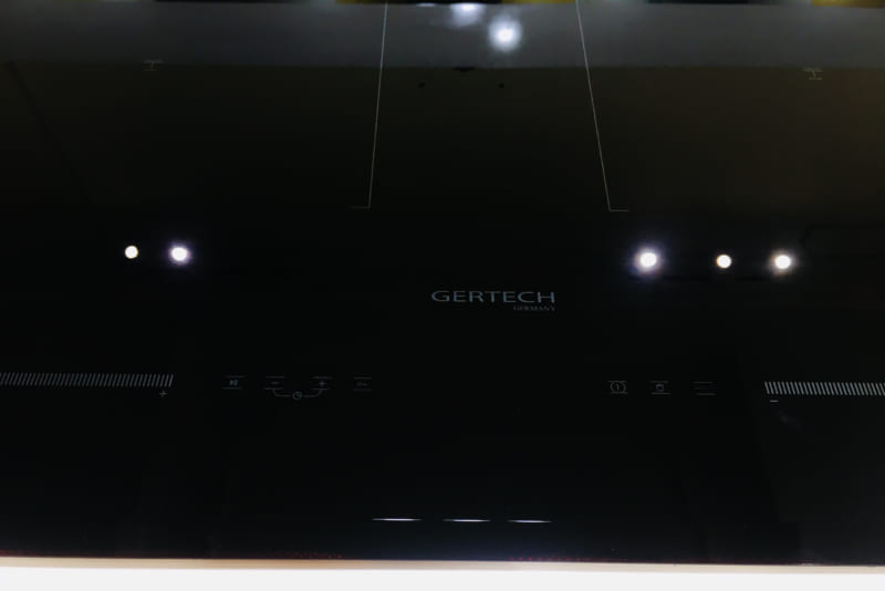 Bàn phím cảm ứng đa điểm Bếp từ Gertech GT 5202 